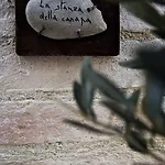 Torre Della Botonta Bed & Breakfast 4*