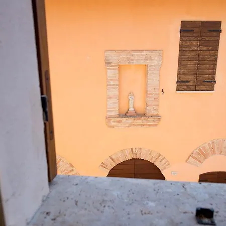 Bed & Breakfast Torre Della Botonta 4*