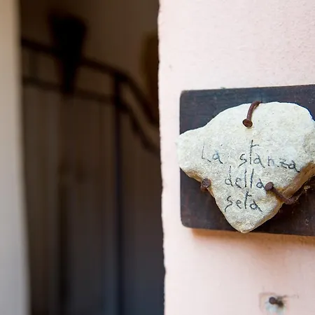 Torre Della Botonta Bed & Breakfast 4*