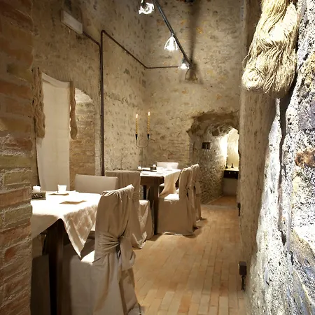 Bed & Breakfast Torre Della Botonta 4*