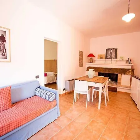 Bed and Breakfast Torre Della Botonta 4*