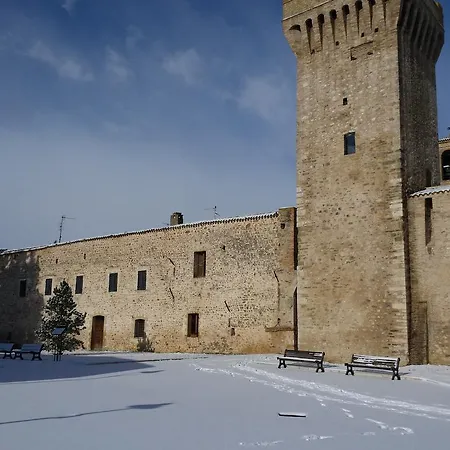 Torre Della Botonta לינה וארוחת בוקר 4*